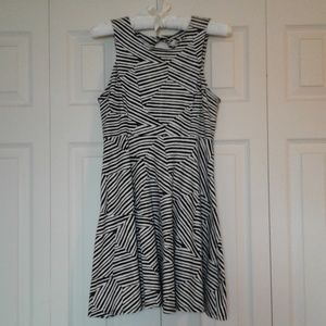 Xhilaration Black and White Geometric Stripe Dress